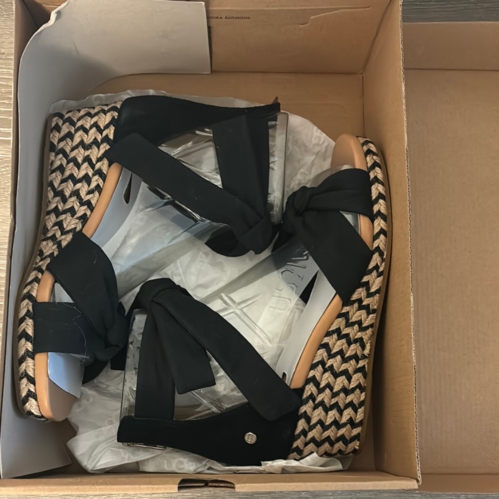 Stylish Black Wedge Sandals